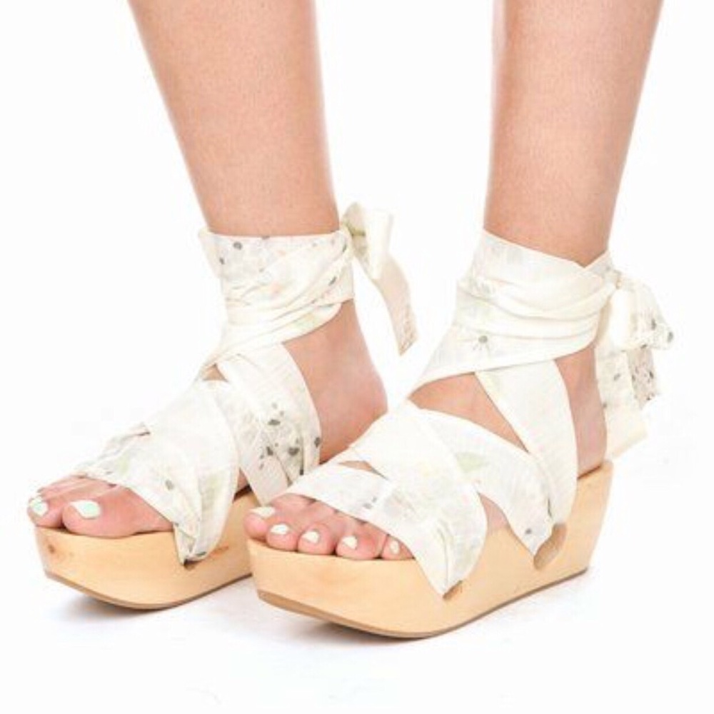 Band Of Outsiders Geisha Sandals Opening Ceremony